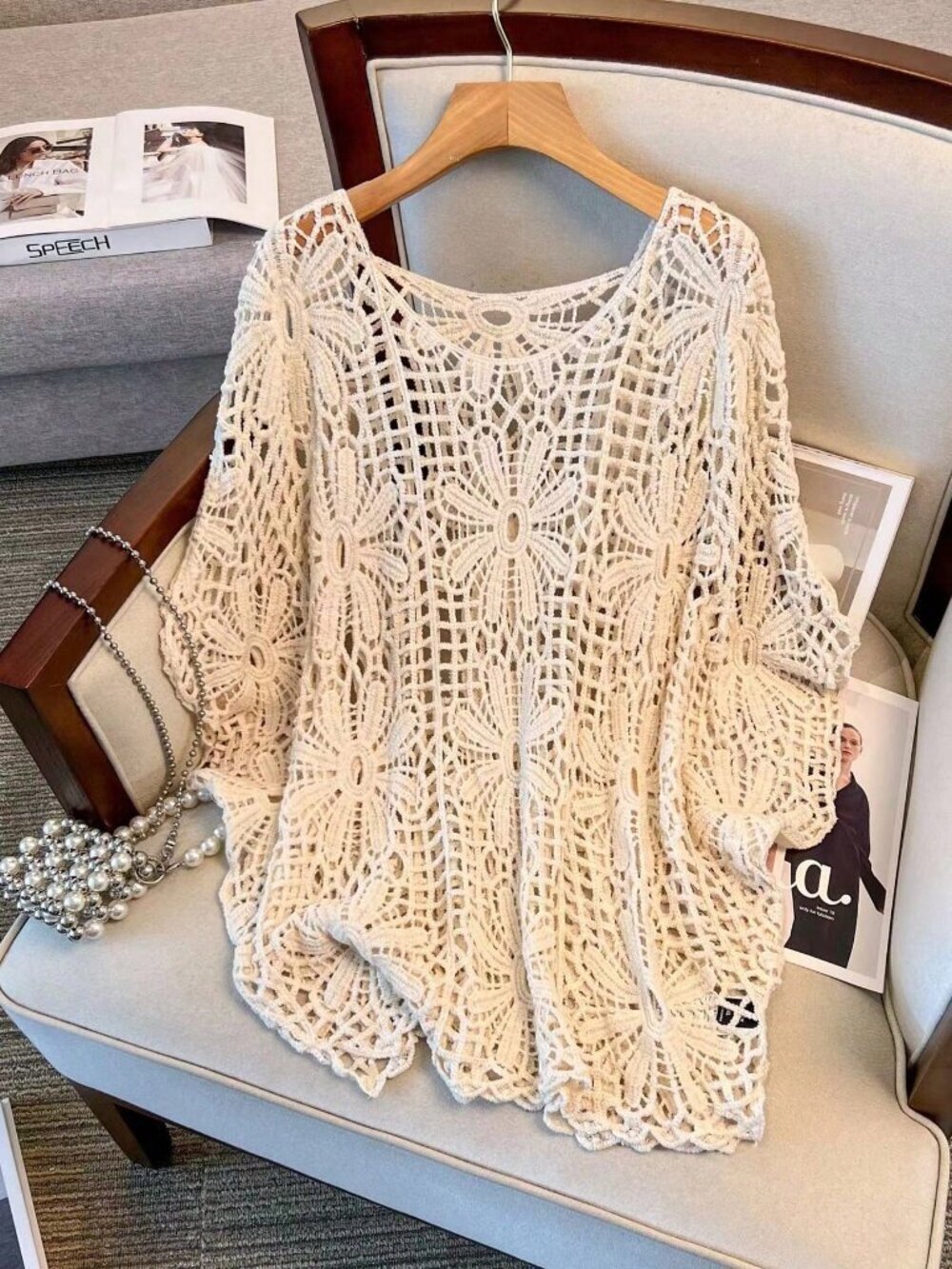 Beige Casual Women's Plus Size Floral Round Neck Batwing Sleeve Sweater Pullover